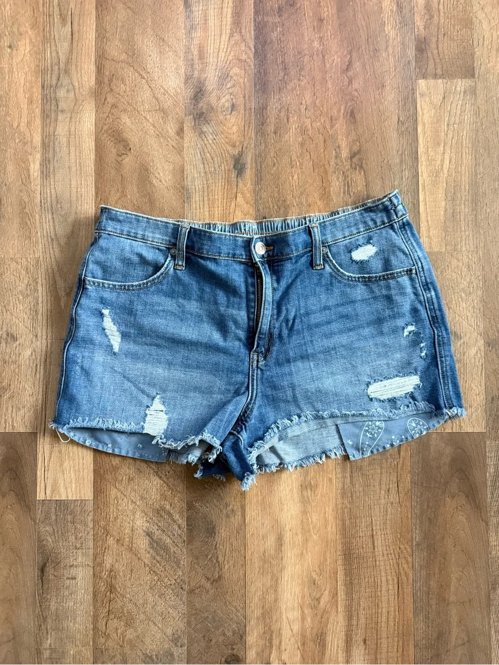 Aerie Distressed Women's Denim Shorts - L
